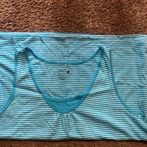 3/$10. Ladies tank 4X